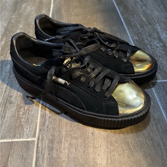 Puma Black and Gold Athletic Shoes NWOT - Picture 1 of 7